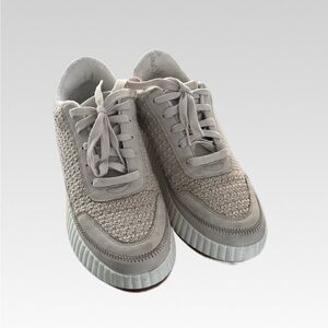 MADDEN NYC Women's Cream Lace-Up Sneakers SIZE 11